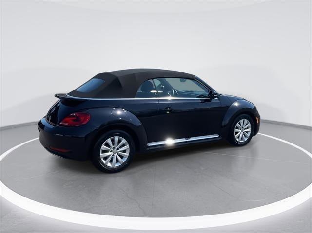 Used 2018 Volkswagen Beetle 2.0T S FWD image 8
