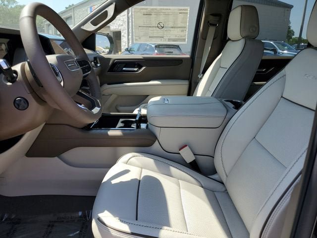 New 2026 GMC Yukon XL Denali w/ Sun & Power Step Package RWD image 19
