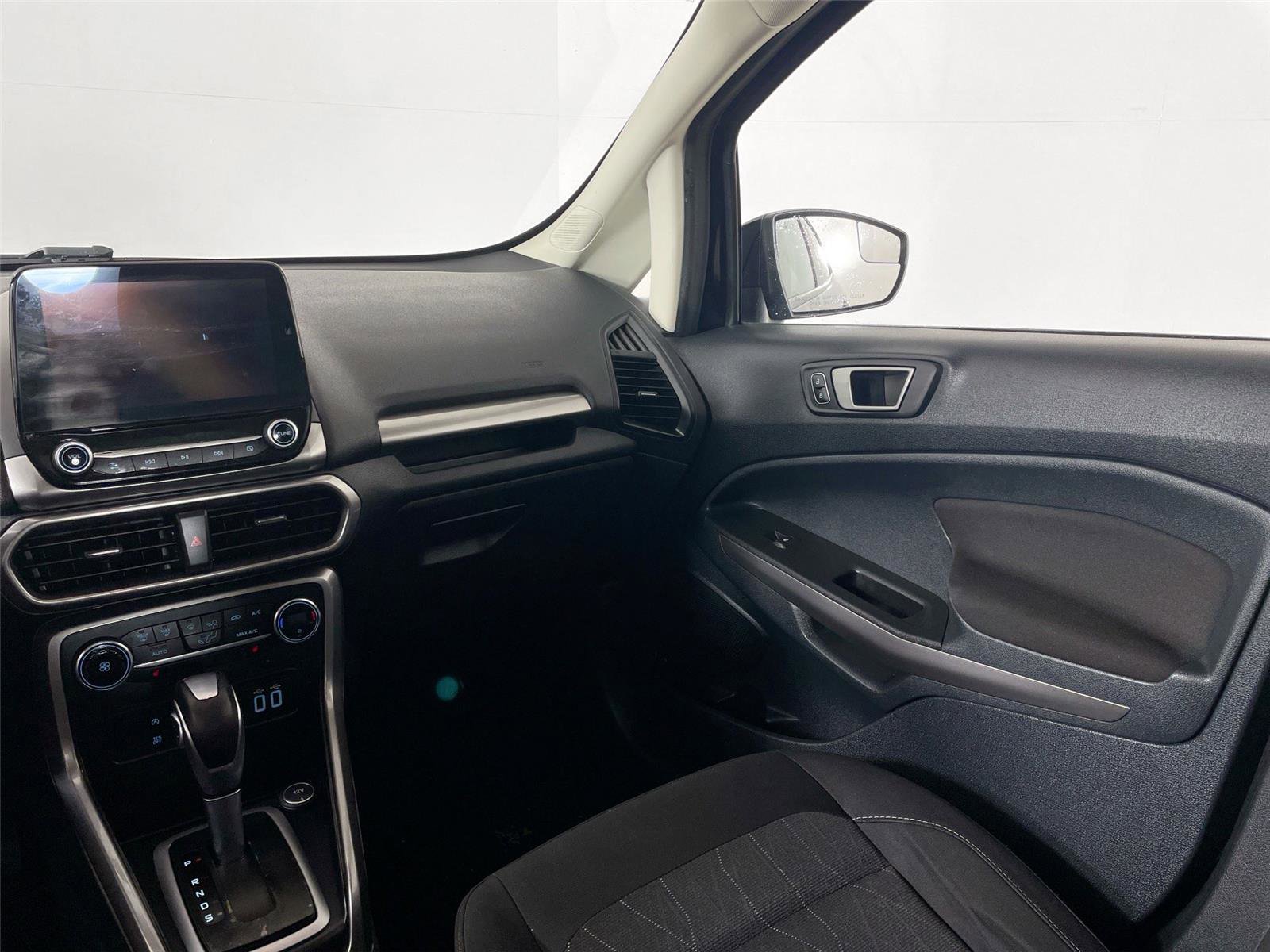 Used 2021 Ford EcoSport SE image 30