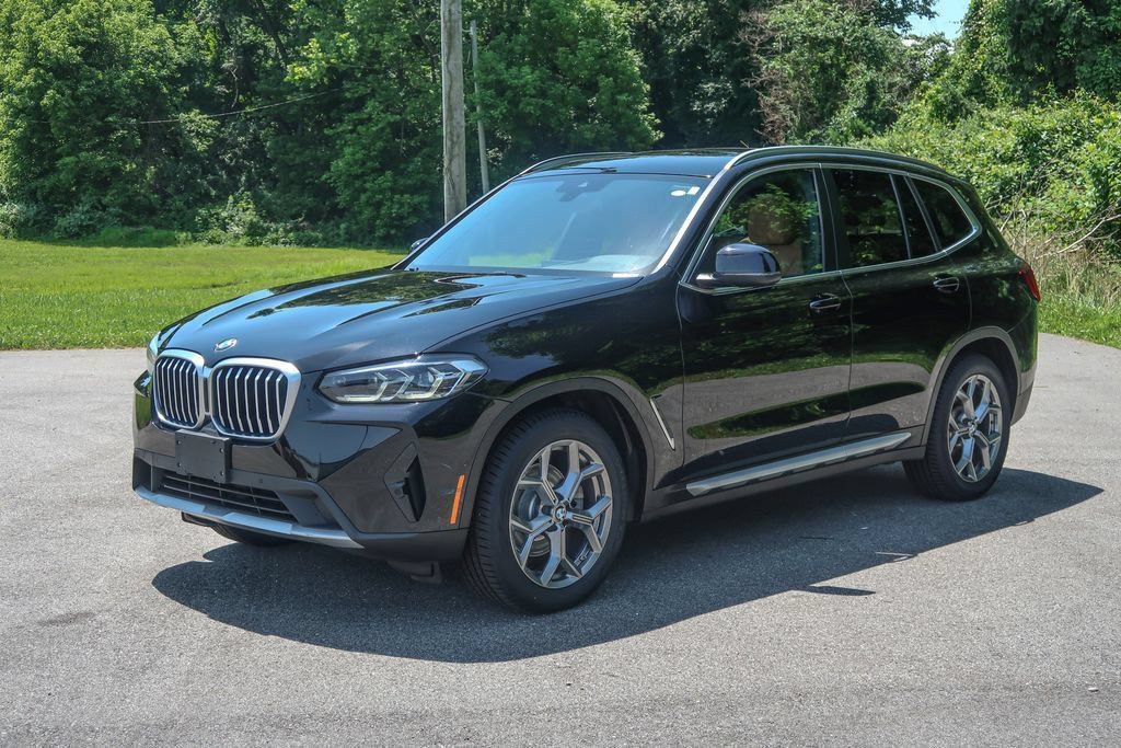 Used 2024 BMW X3 xDrive30i w/ Convenience Package AWD/4WD image 3