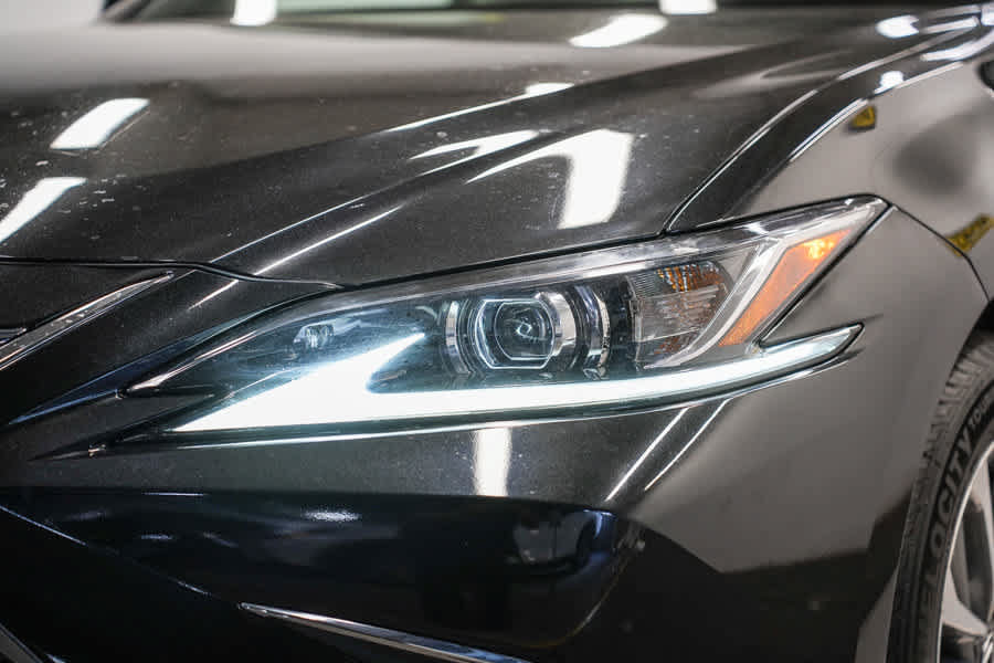 Used 2024 Lexus ES 350 w/ Accessory Package (Z2) FWD image 10