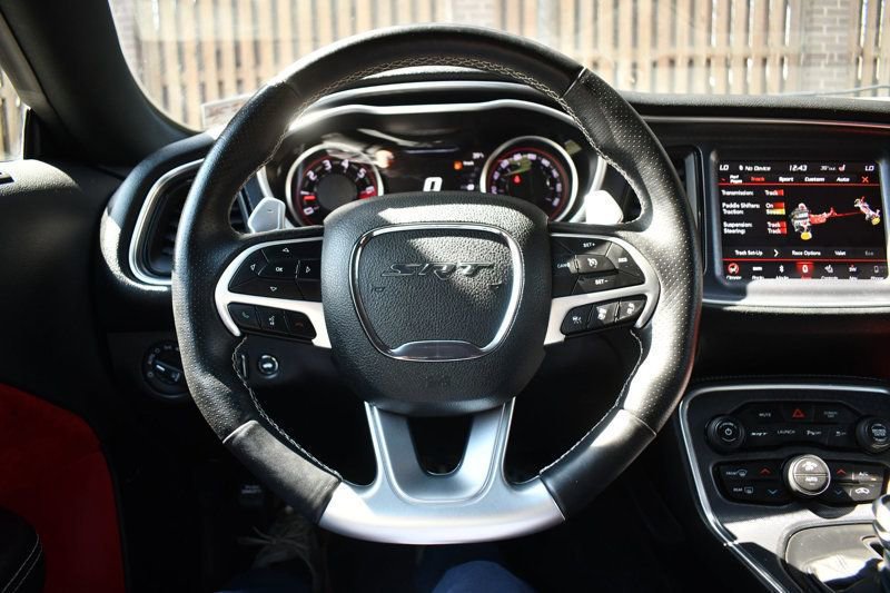 Used 2018 Dodge Challenger SRT w/ Technology Group image 20