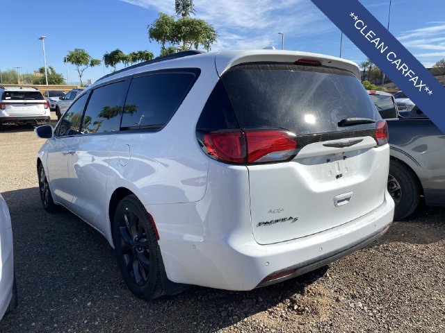 Used 2020 Chrysler Pacifica Touring-L Plus FWD image 2