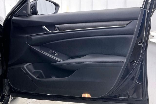Used 2019 Honda Accord Touring image 22