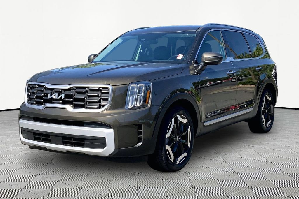 Used 2025 Kia Telluride S AWD/4WD image 3