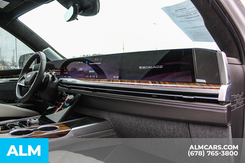 Used 2026 Cadillac Escalade ESV Platinum Sport image 27