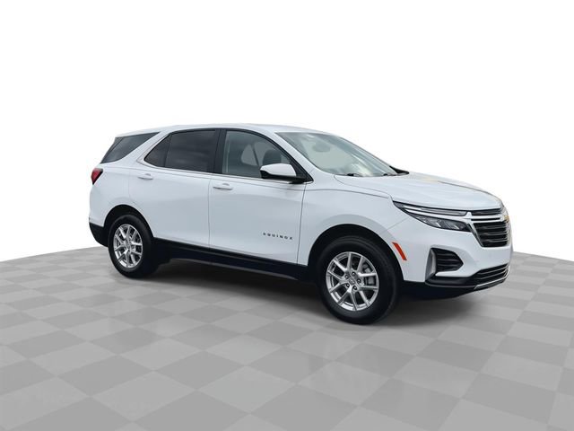 Used 2024 Chevrolet Equinox LT AWD/4WD image 2