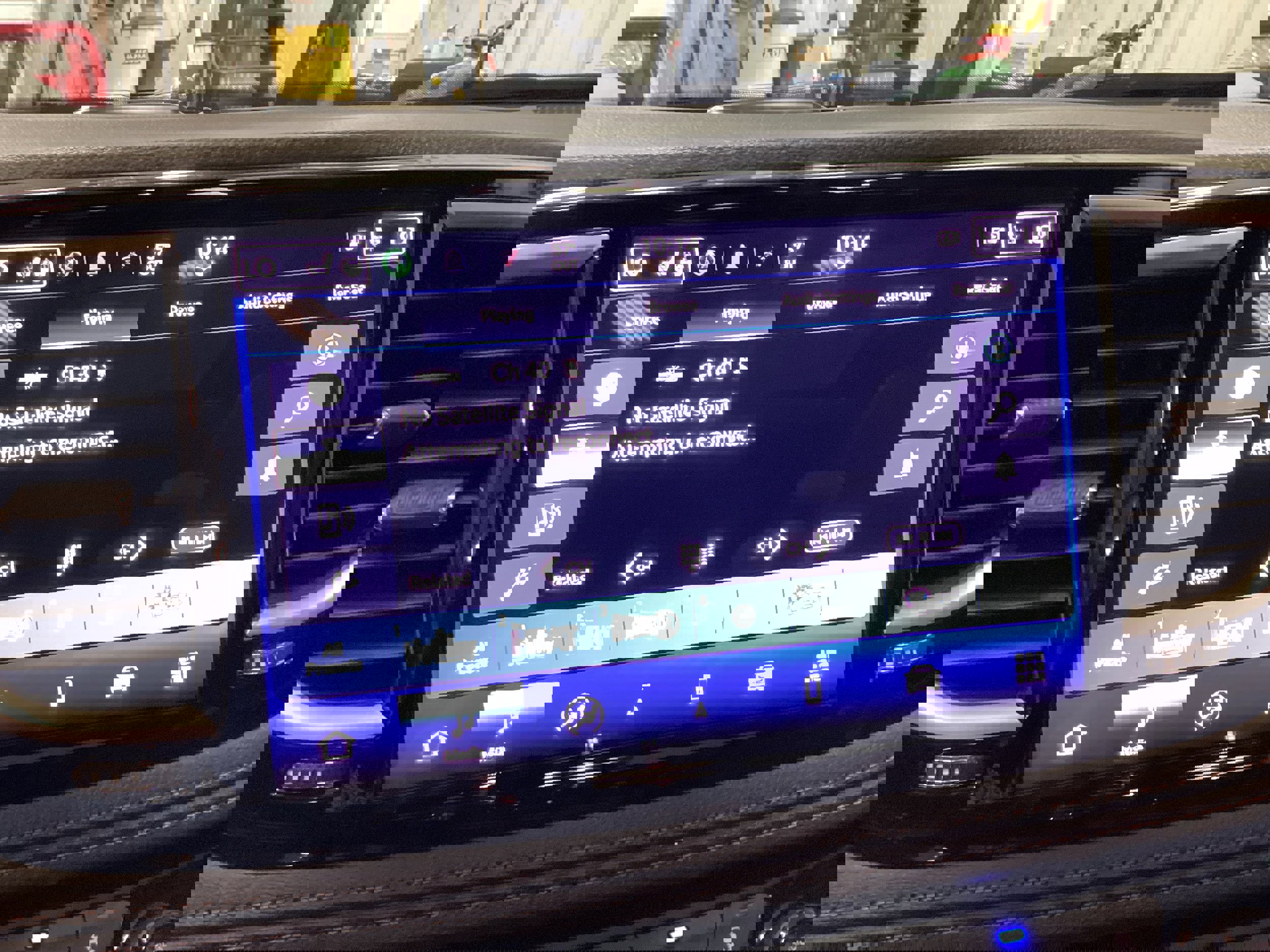 Used 2025 Chrysler Pacifica Pinnacle image 30