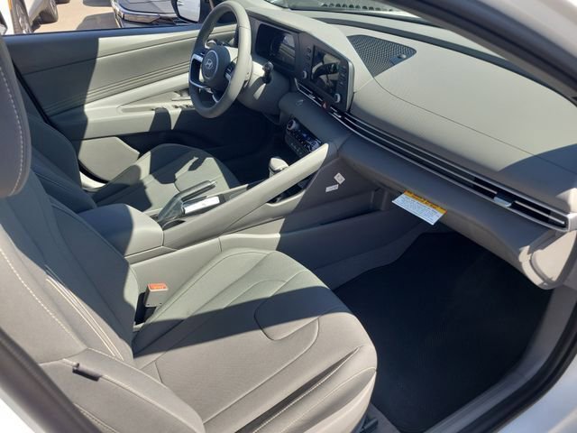 New 2026 Hyundai Elantra Sport image 17