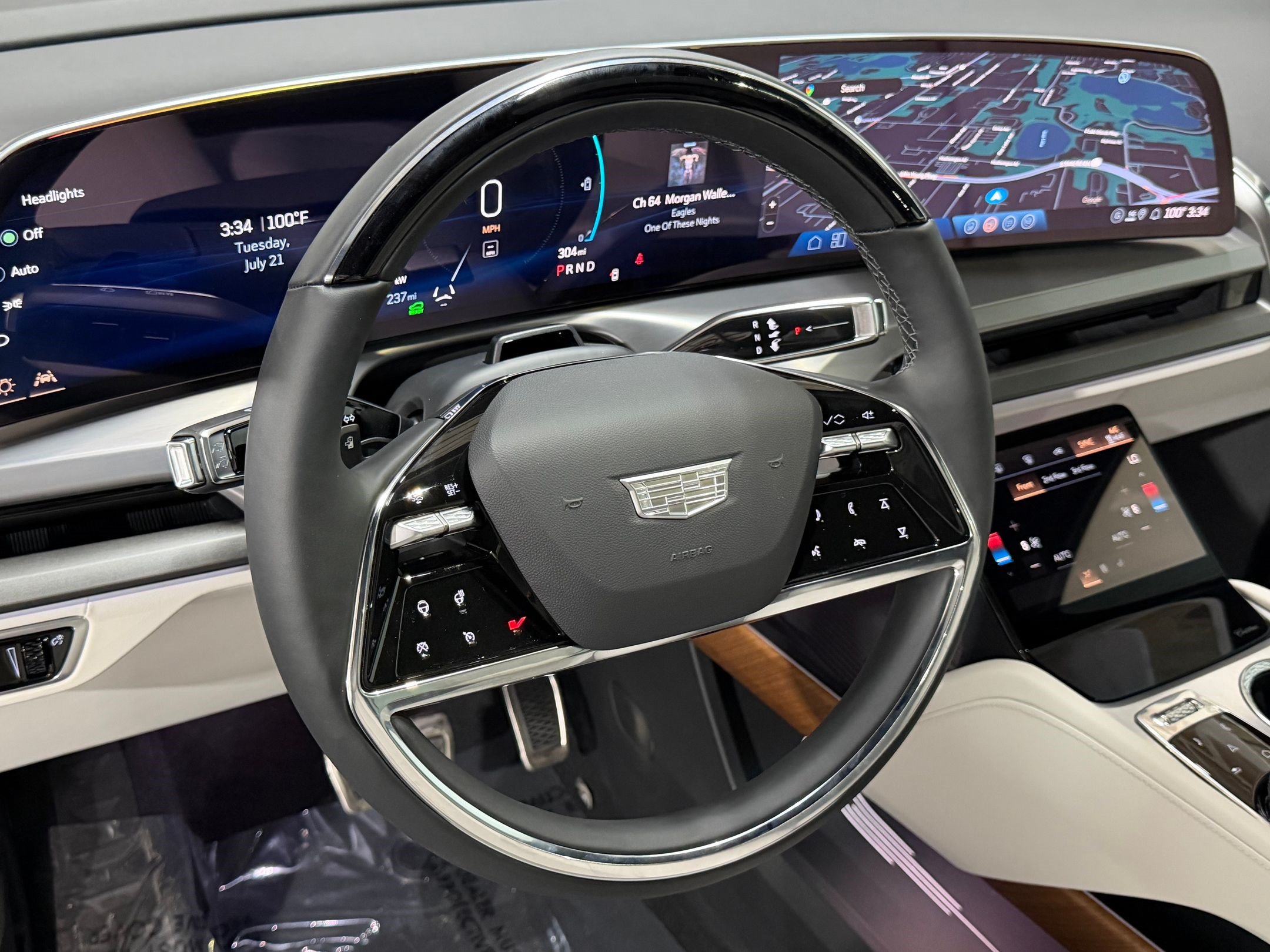 New 2026 Cadillac Vistiq Sport AWD/4WD image 3