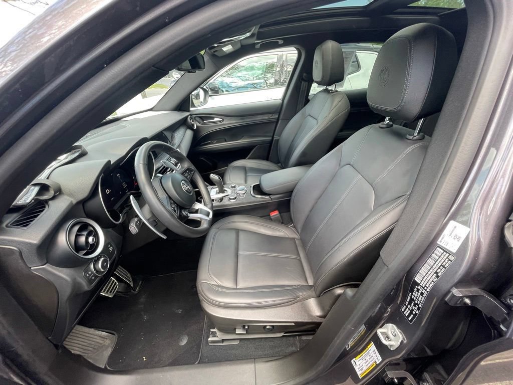 Used 2024 Alfa Romeo Stelvio Sprint AWD/4WD image 19