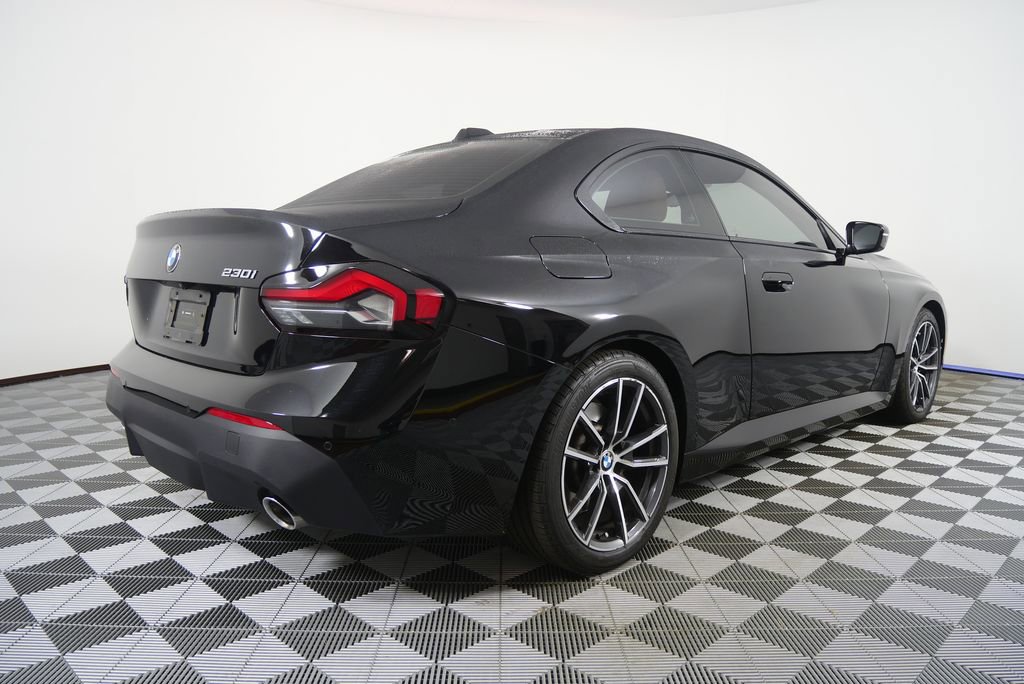 Certified 2024 BMW 230i Coupe w/ Convenience Package image 3