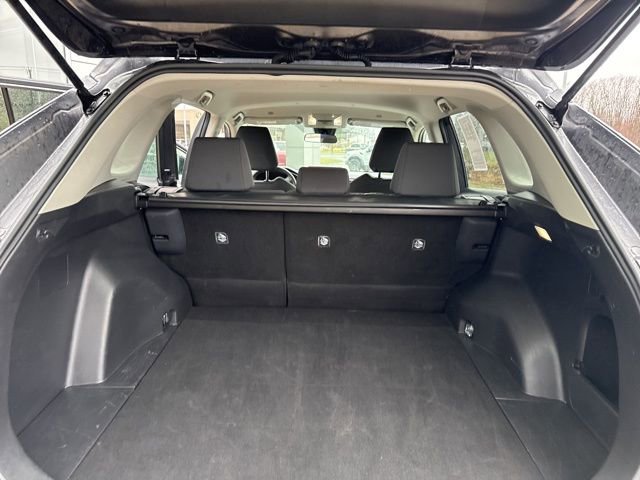 Used 2025 Toyota RAV4 XLE AWD/4WD image 28