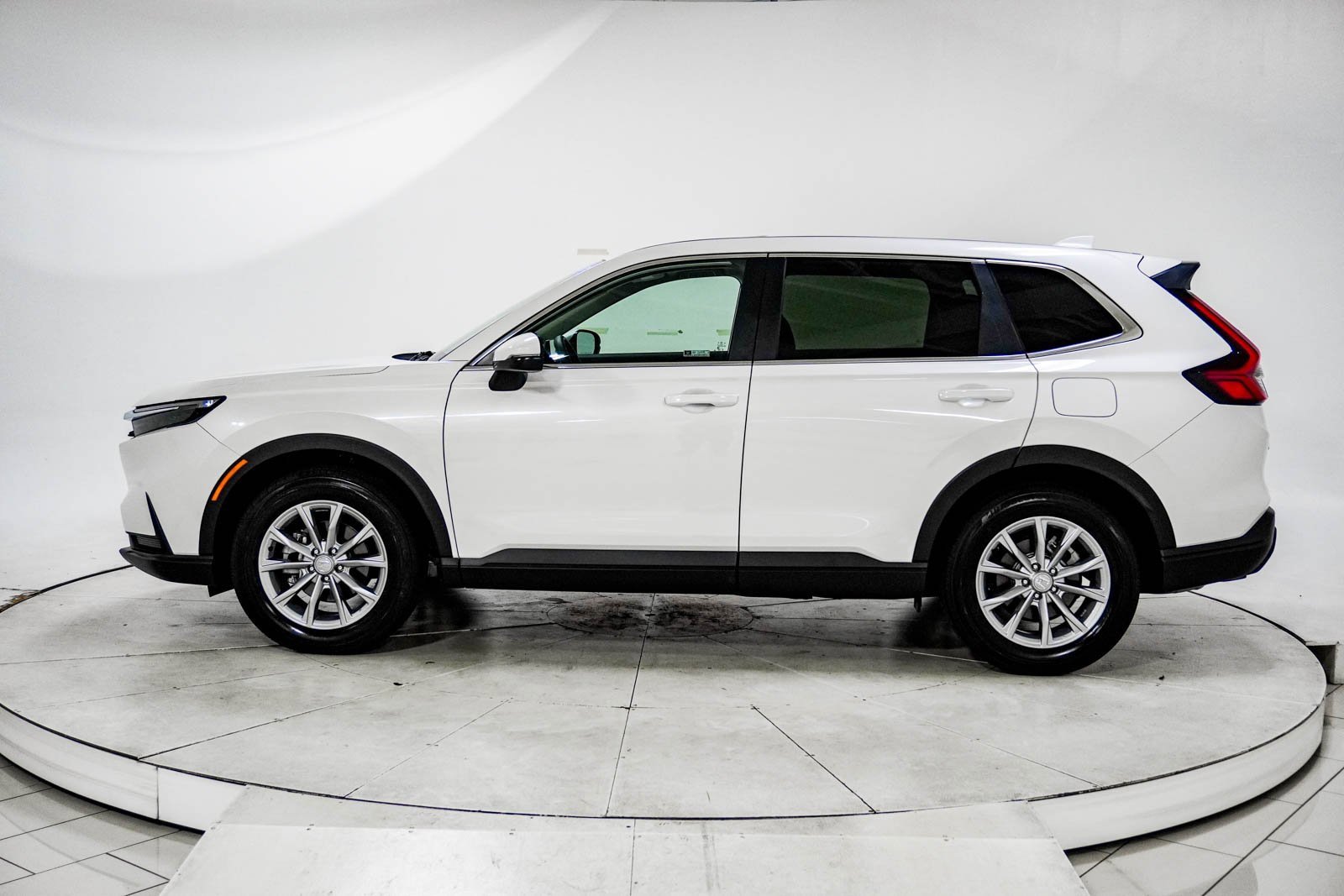 Certified 2025 Honda CR-V EX image 5