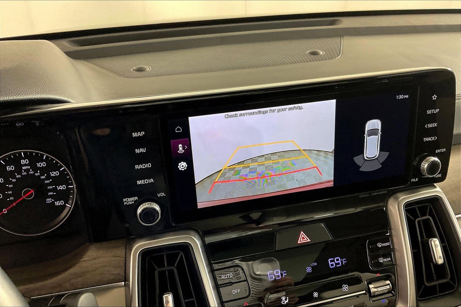 Certified 2023 Kia Sorento EX w/ Panoramic Sunroof Package image 14