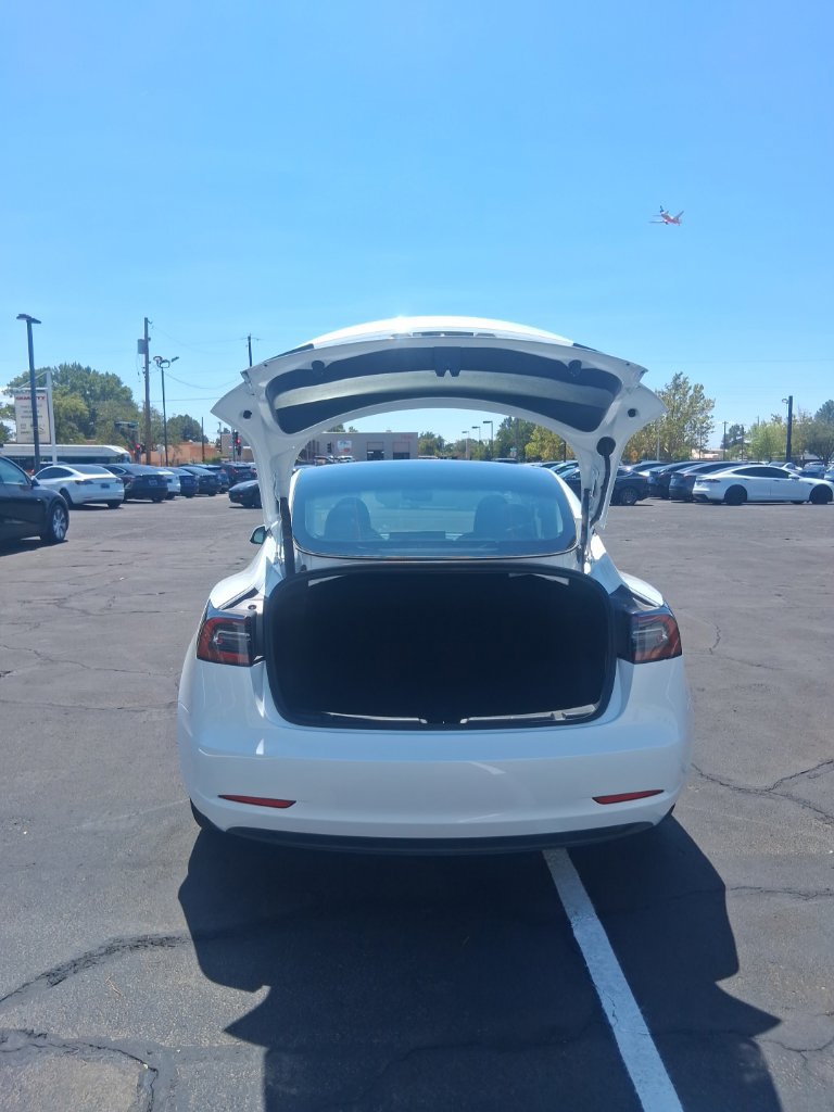 Used 2023 Tesla Model 3 Standard Range RWD image 10