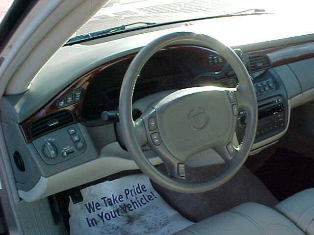 Used 2004 Cadillac De Ville FWD image 20