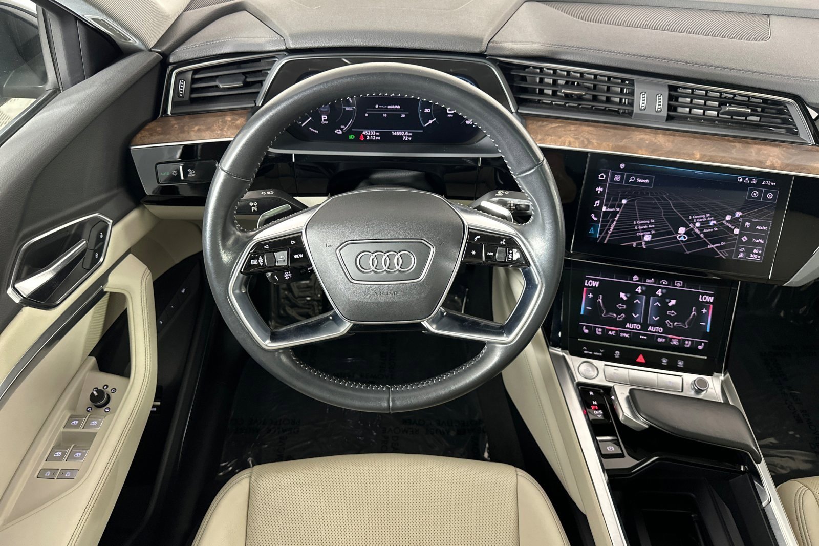 Used 2019 Audi e-tron Premium Plus image 13