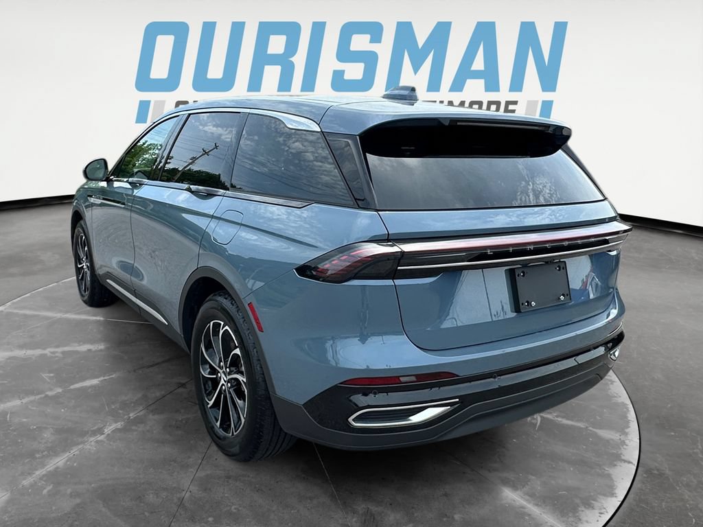Used 2026 Lincoln Nautilus Premier w/ Equipment Group 102A AWD/4WD image 4