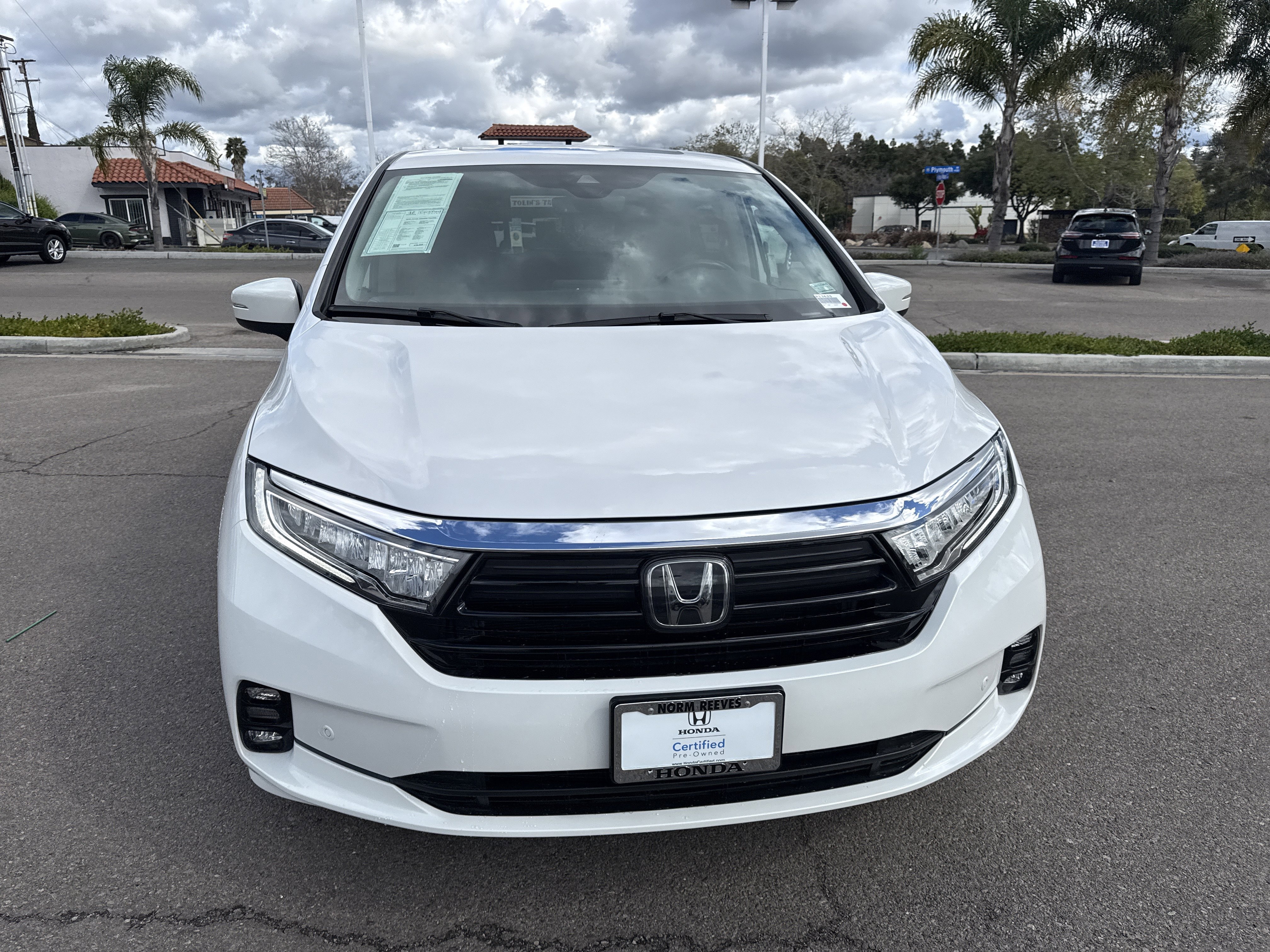 Certified 2024 Honda Odyssey Touring image 2