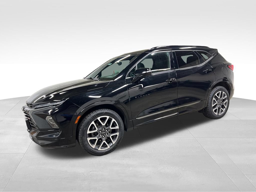 Certified 2024 Chevrolet Blazer RS w/ Driver Confidence II Package AWD/4WD image 5