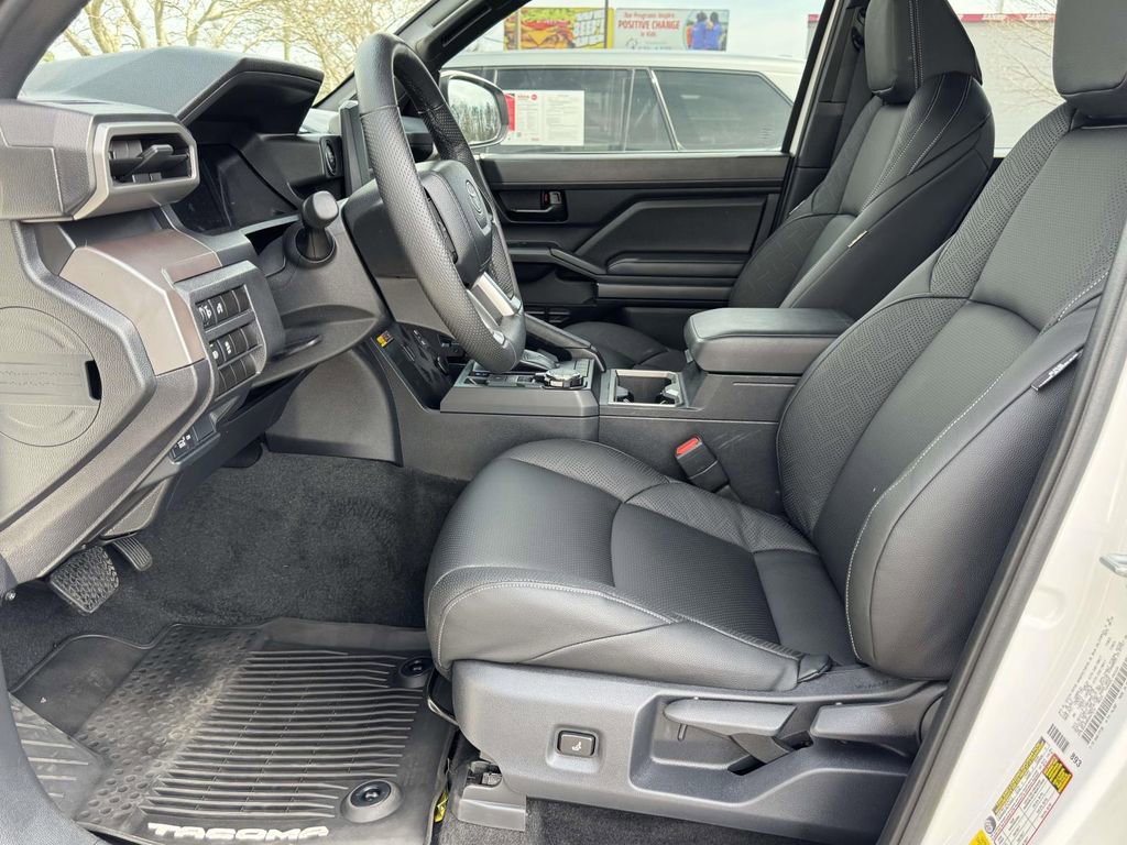 Used 2024 Toyota Tacoma SR5 image 21
