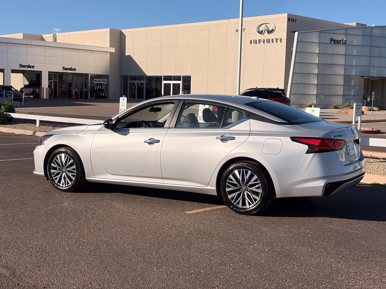 Certified 2025 Nissan Altima 2.5 SV FWD image 4