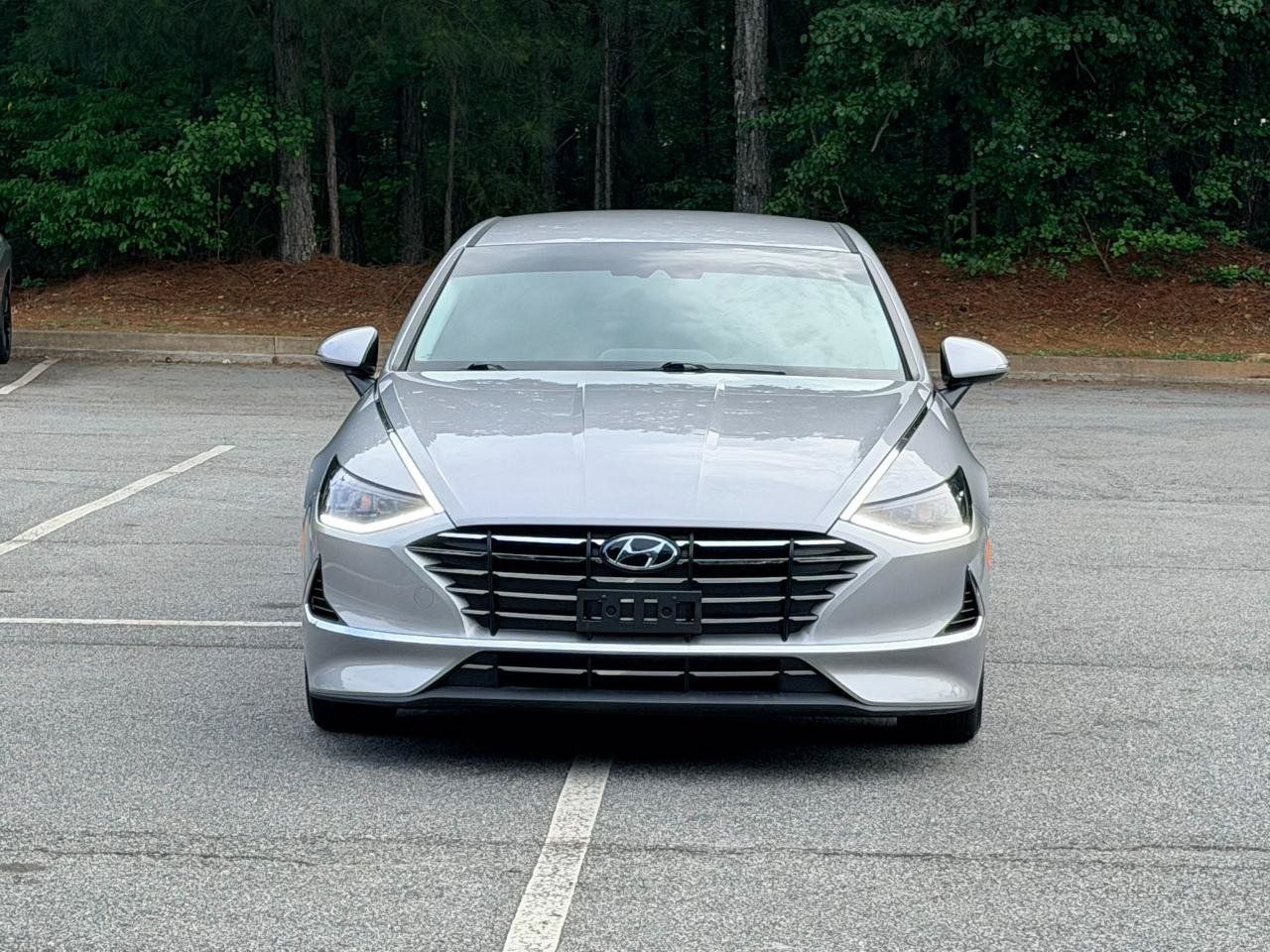 Used 2023 Hyundai Sonata SE FWD image 2
