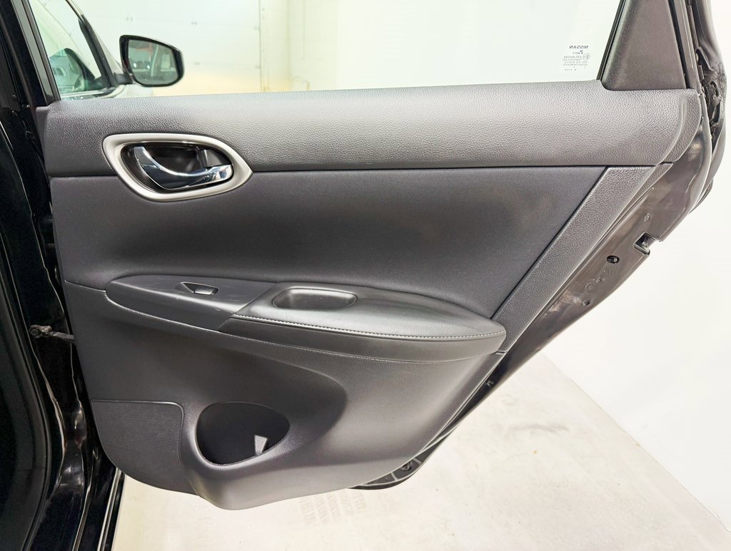 Used 2017 Nissan Sentra SV image 31