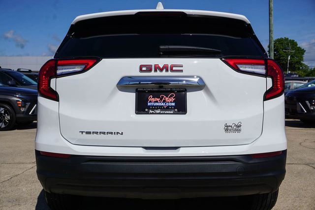 Used 2024 GMC Terrain SLE image 6