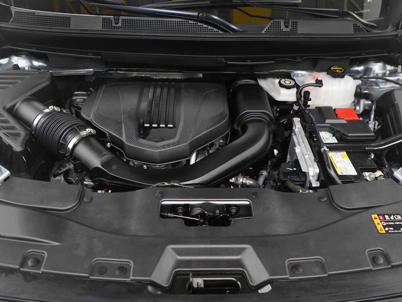 Used 2025 GMC Acadia Elevation w/ Elevation Premium Package image 31