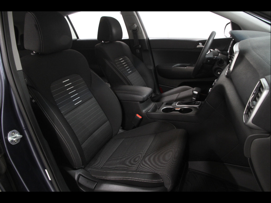 Used 2020 Kia Sportage LX w/ LX Popular Package image 15
