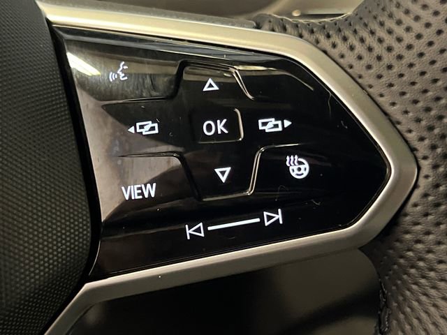 Used 2022 Volkswagen Tiguan SEL R-Line AWD/4WD image 22