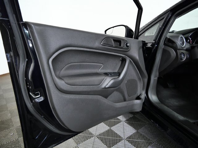 Used 2017 Ford Fiesta SE FWD image 15