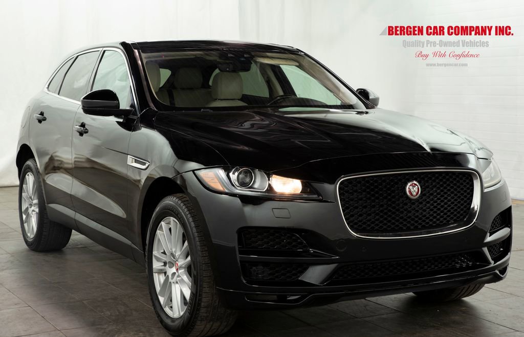 Used 2020 Jaguar F-PACE Prestige image 1