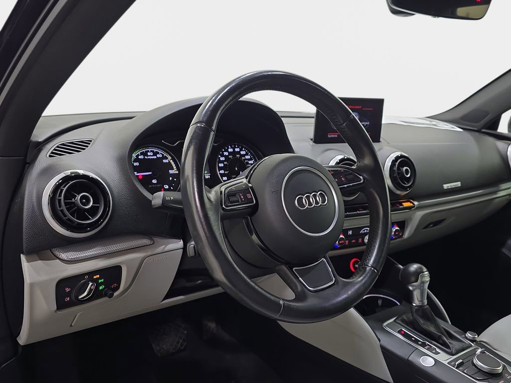 Used 2016 Audi A3 e-tron Premium Plus w/ Premium Plus Package image 17