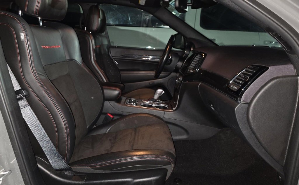 Used 2021 Jeep Grand Cherokee Trailhawk image 8