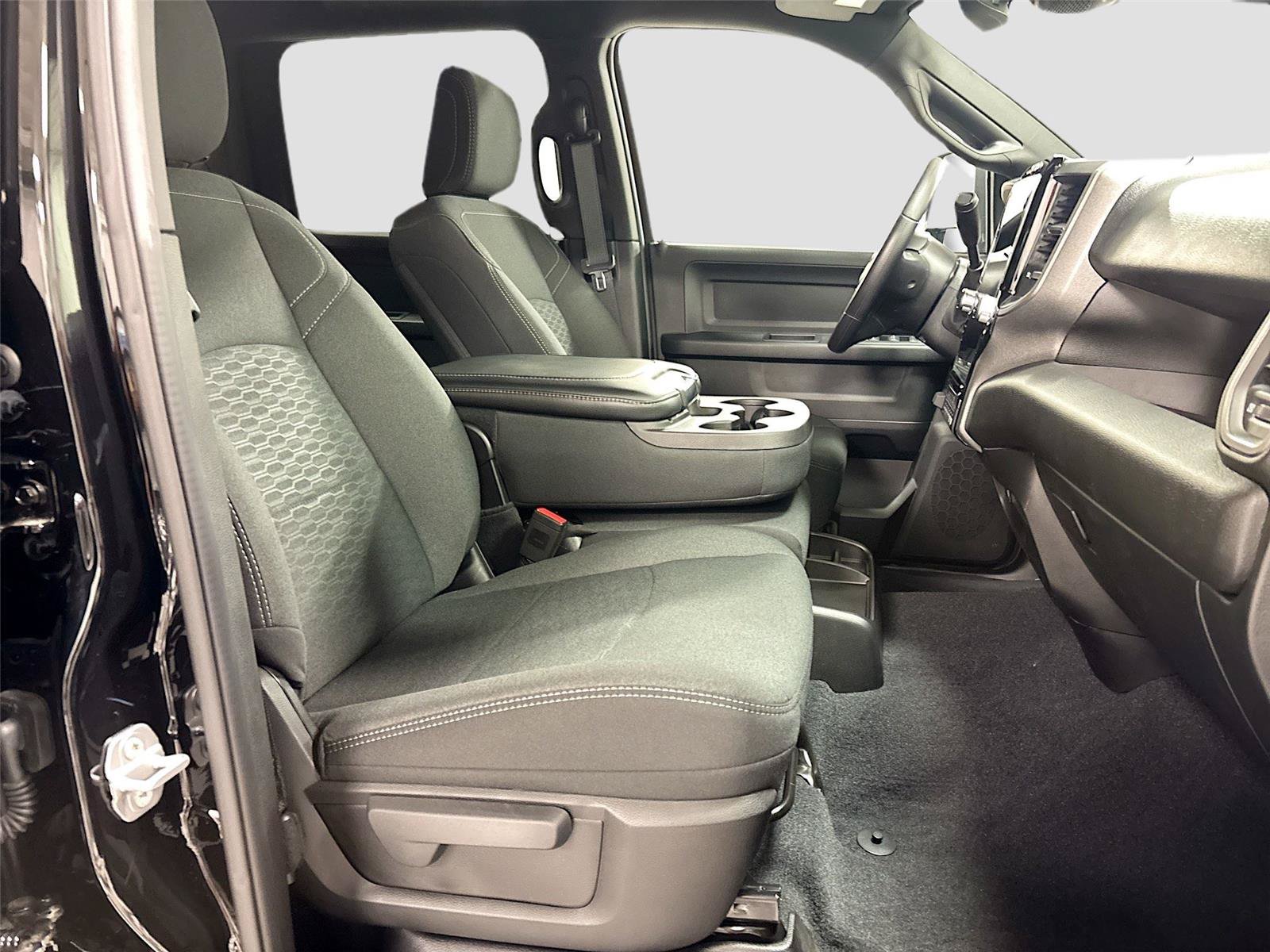New 2026 RAM 2500 Tradesman AWD/4WD image 26