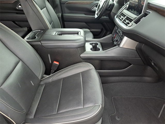 Used 2024 Chevrolet Suburban Premier image 26