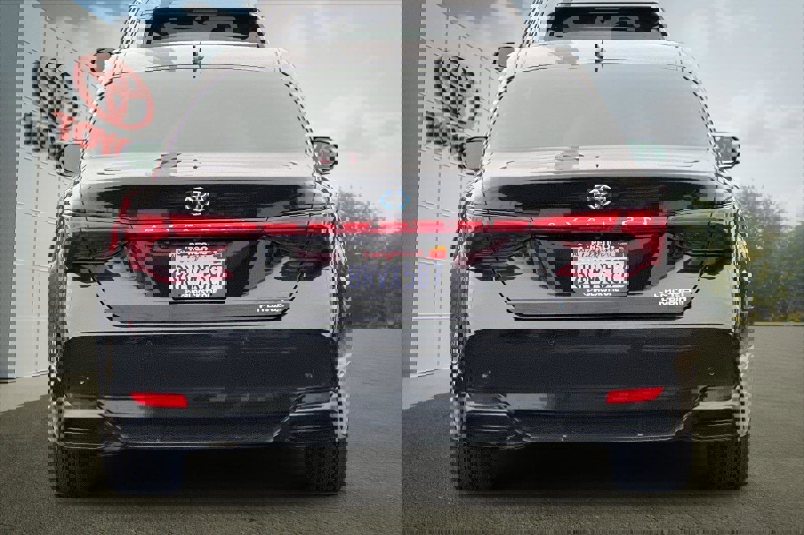 Certified 2020 Toyota Avalon Limited image 4