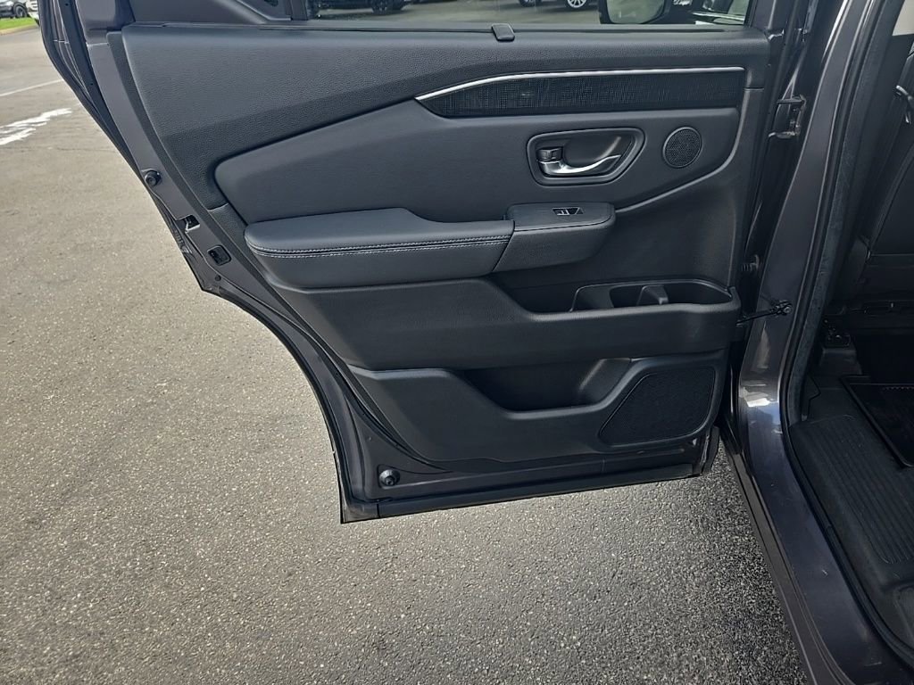Certified 2024 Honda Pilot Elite image 26