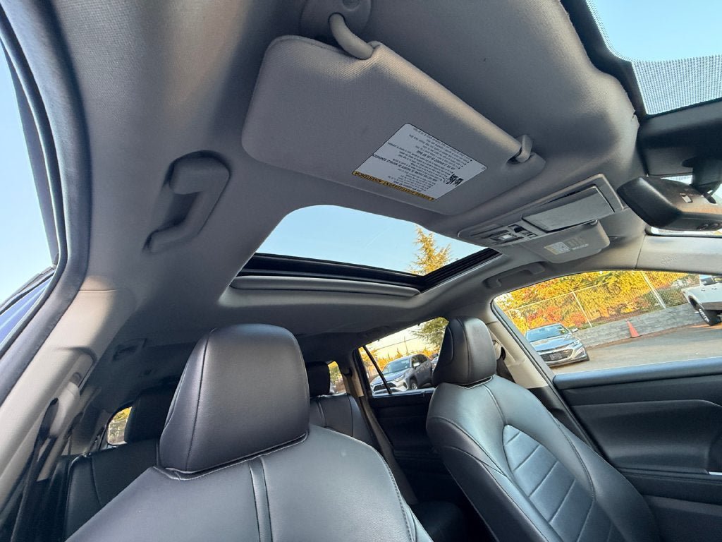Used 2021 Toyota Highlander XLE AWD/4WD image 28