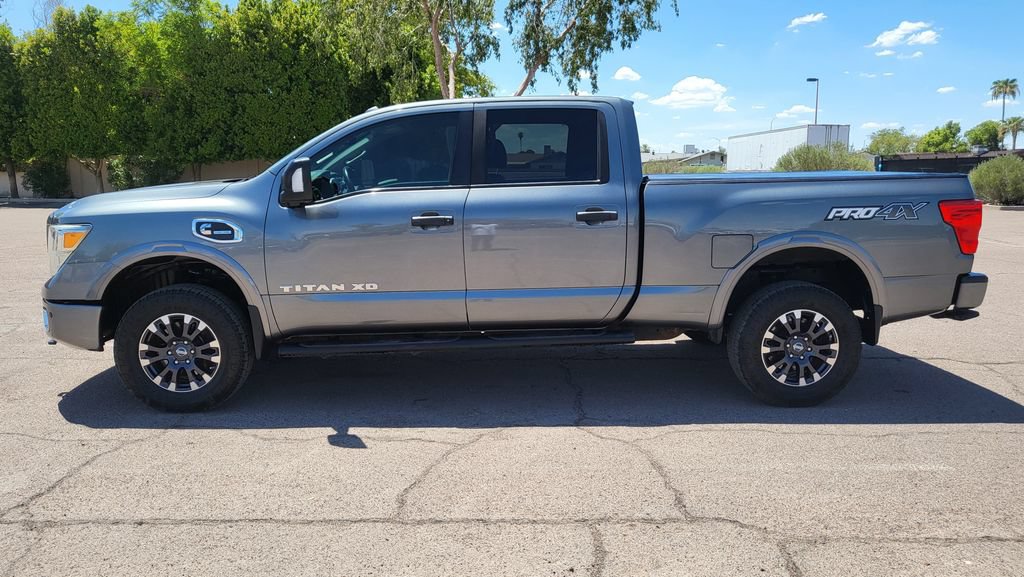 Used 2016 Nissan Titan SV AWD/4WD image 6