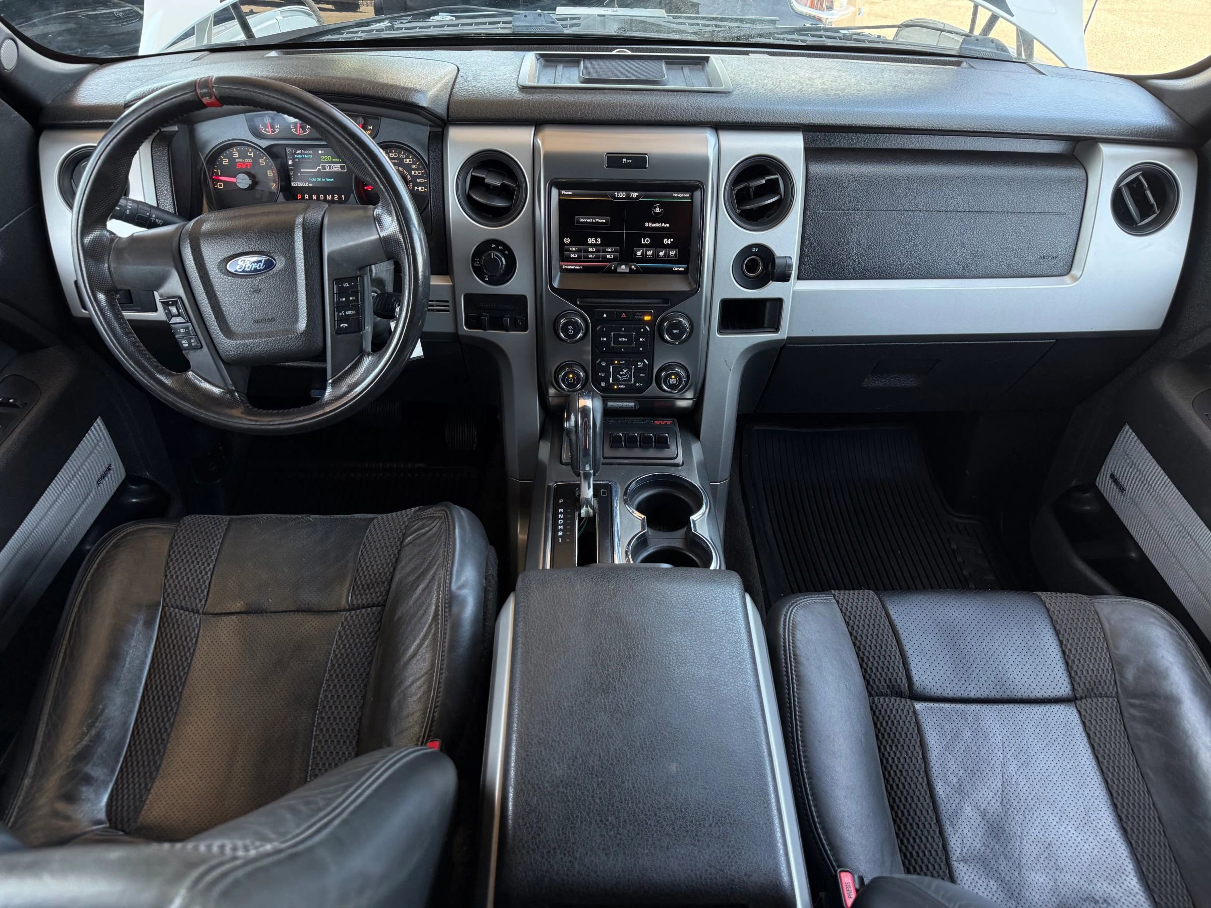 Used 2014 Ford F150 Raptor w/ Equipment Group 801A Luxury AWD/4WD image 17