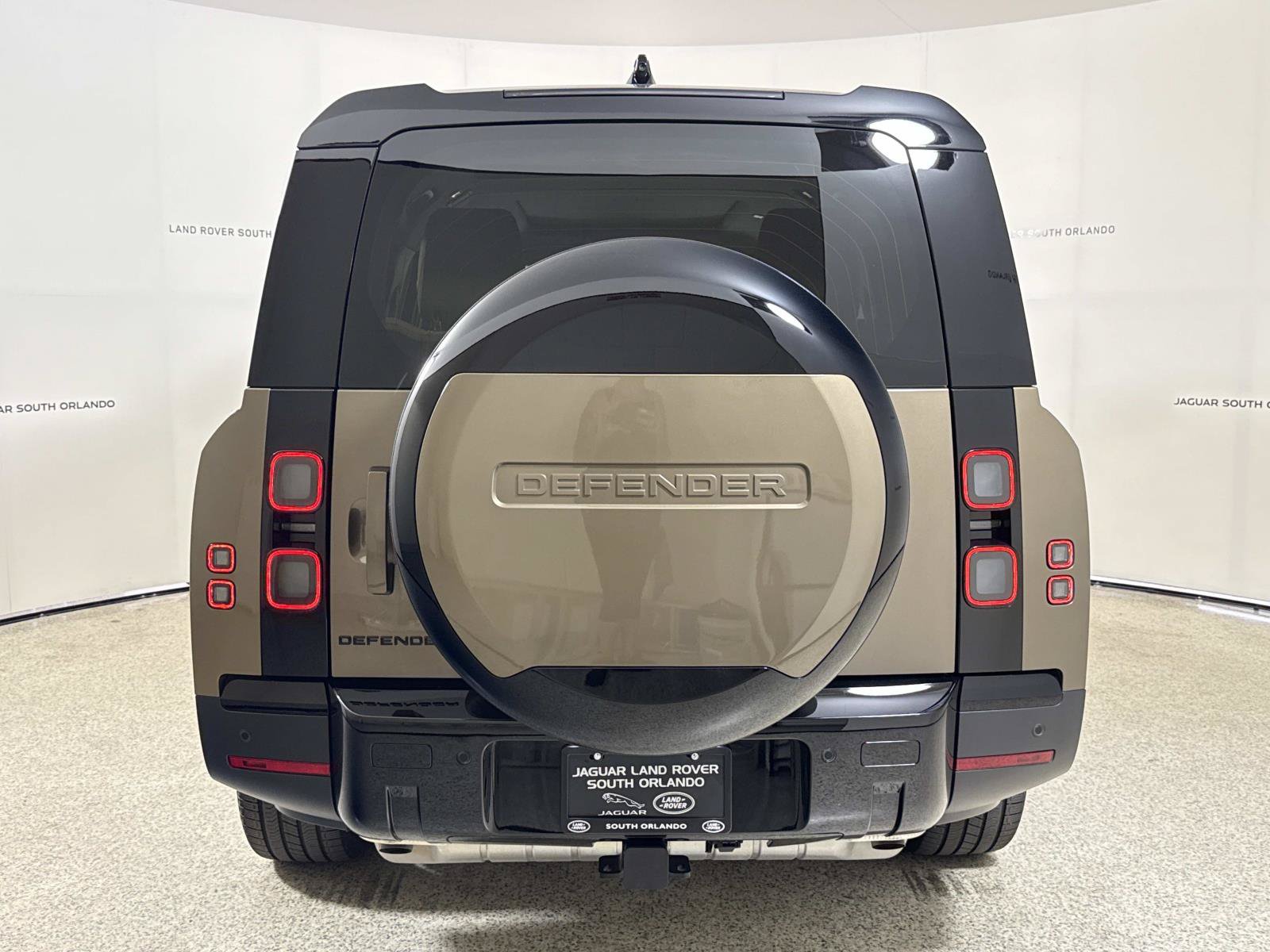 Used 2026 Land Rover Defender 130 S AWD/4WD image 4