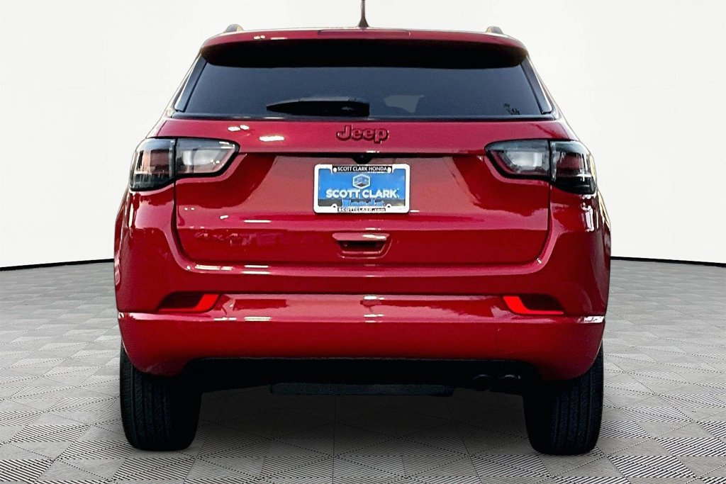 Used 2022 Jeep Compass Limited w/ (RED) Package AWD/4WD image 7