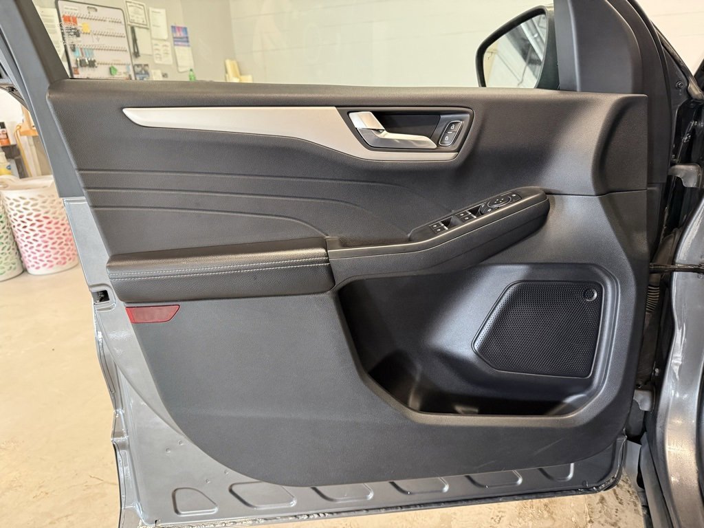 Certified 2022 Ford Escape SEL image 26