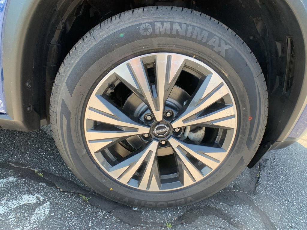 Used 2023 Nissan Rogue SV AWD/4WD image 29