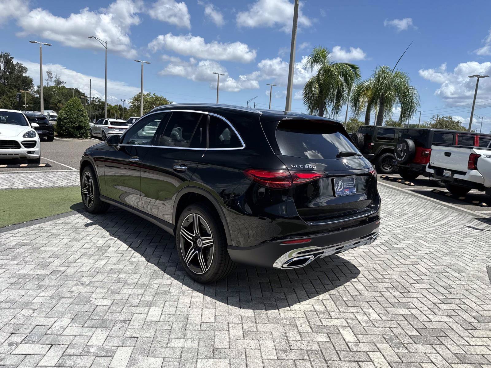 New 2027 Mercedes-Benz GLC 300 image 4