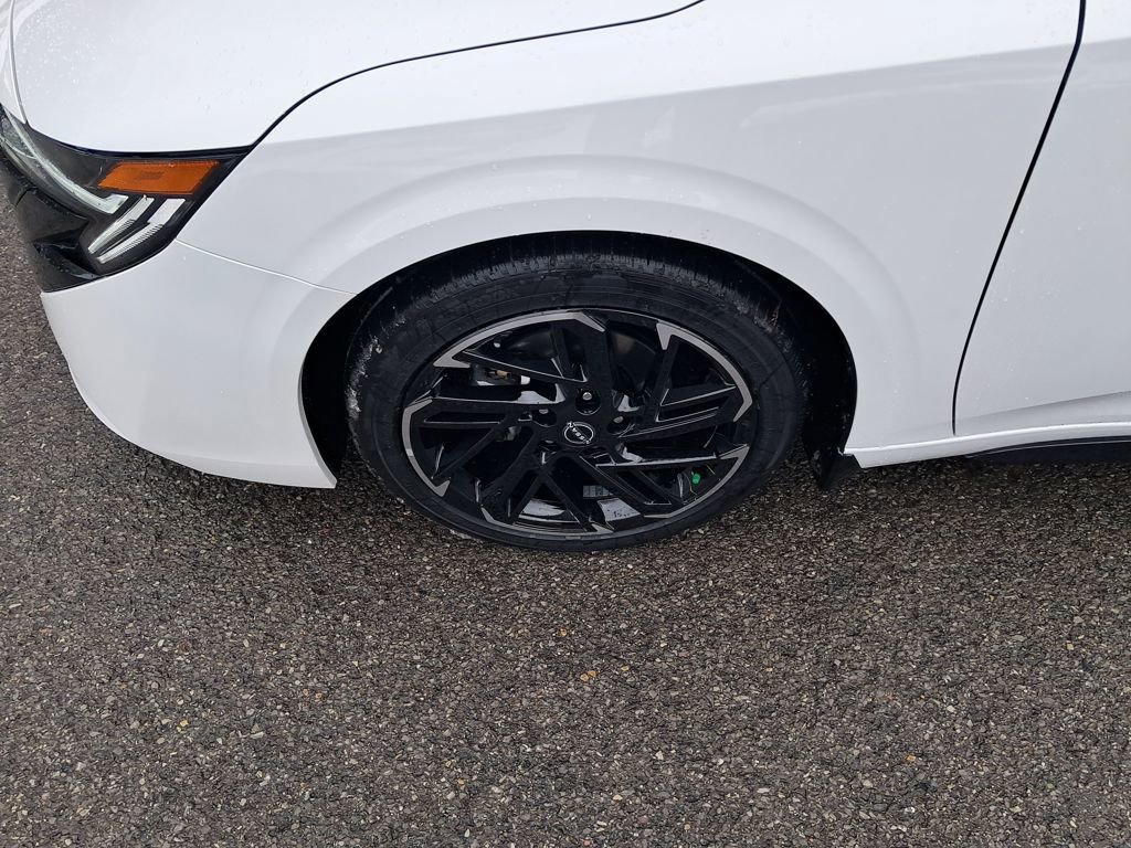 New 2026 Nissan Sentra SR w/ SR Premium Package image 38